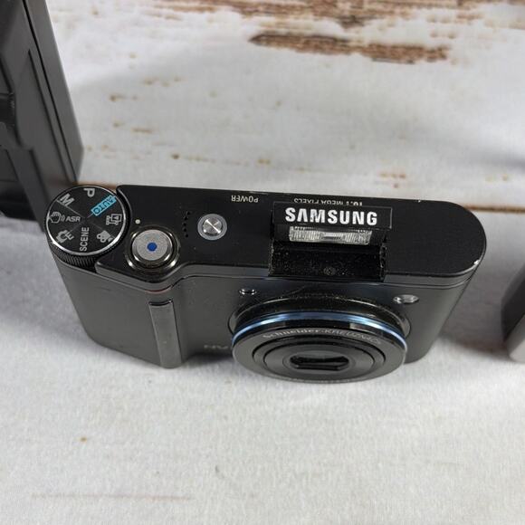 Samsung NV10 & SL202 Digital Cameras Parts Lot w/ Batteries & Chargers - Picture 5 of 7